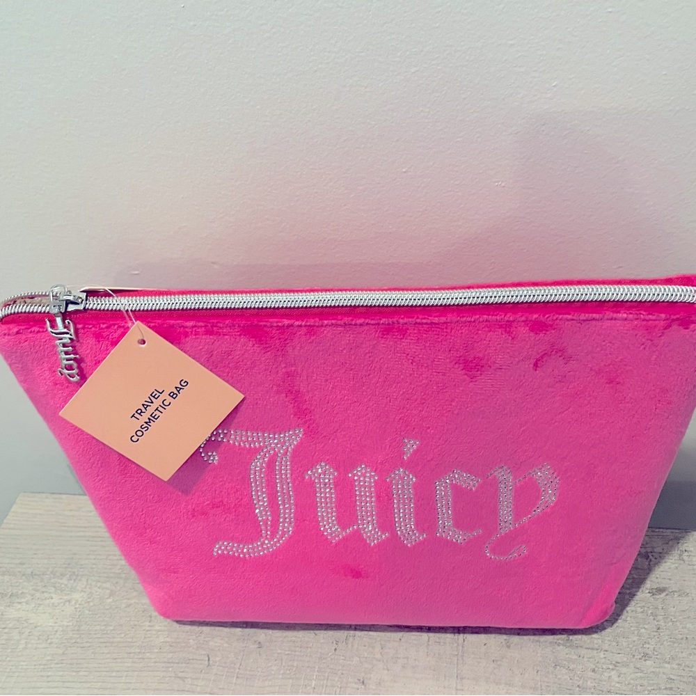 NWT Juicy Couture Large Travel Makeup/Cosmetic Bag.